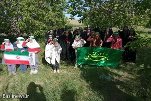 اجرای سرود &laquo;سلام فرمانده&raquo; توسط دهه نودی&zwnj;های پایگاه مبارکه بهار