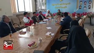 مردم ولایی و انقلابی حق بهترین خدمت را دارند