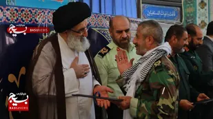 اقامه نماز جمعه کرج در اولین روز هفته دفاع مقدس