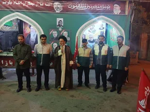 نبض تپنده انقلاب در محله اصیل پشت&zwnj;بازار؛ میدان گپ میزبان یاد و خاطره شهید مبشر شد