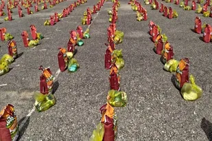 توزیع کمک های مومنانه به نیازمندان میرجاوه