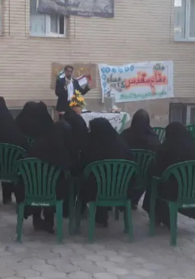 جلسه عقیدتی به مناسبت هفته دفاع مقدس در محل حوزه مقاومت بسیج کوثر