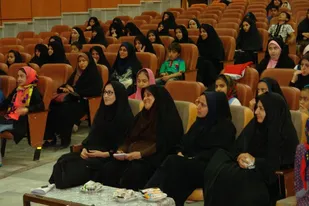 حضرت معصومه(س) بهترین الگوی دختران مسلمان است