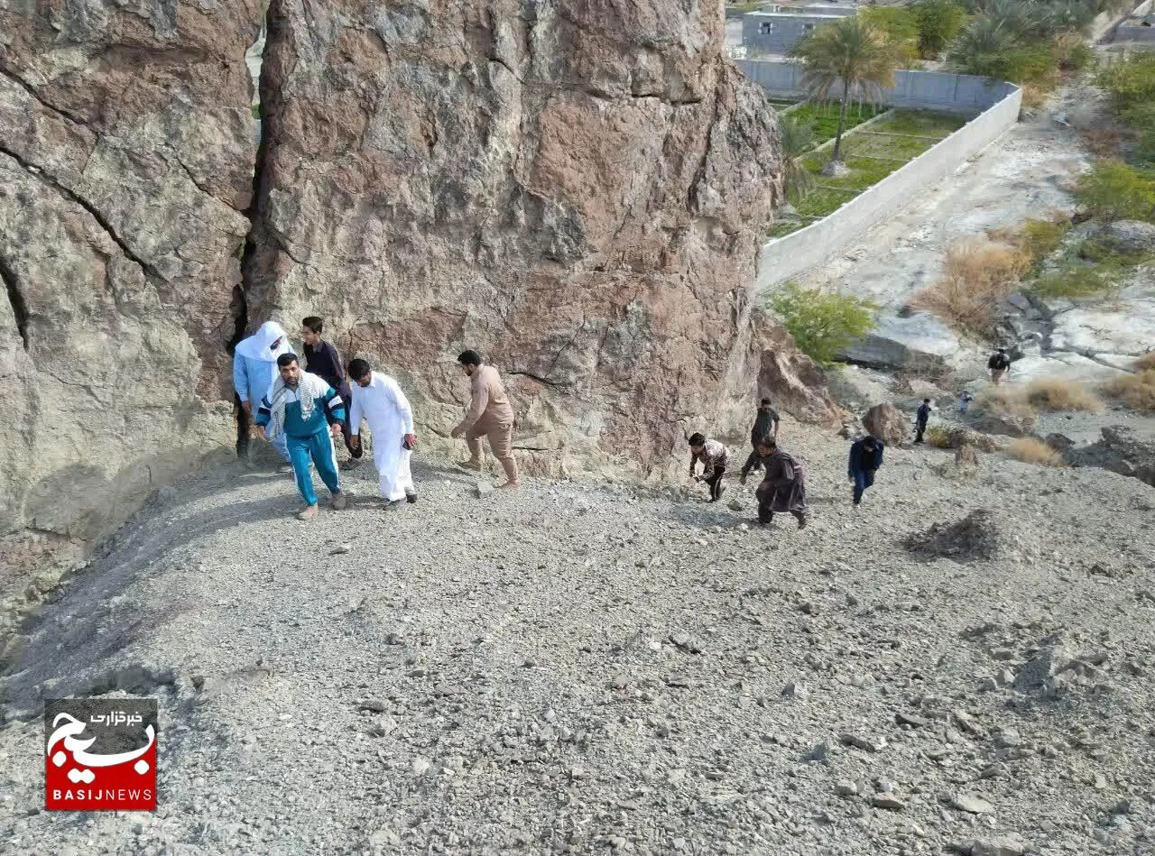 همایش کوهپیمایی گرامیداشت دهه فجر در قصرقند برگزار شد