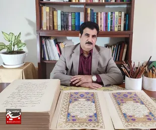 کتابت قرآن کریم توسط خوشنویس برجسته خوزستانی