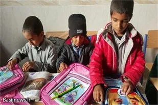 کمک ۴۰۰ میلیون تومانی خیر یزدی به دانش&zwnj;آموزان نیازمند/2هزار دانش آموز یزدی فاقد تبلت آموزشی هستند
