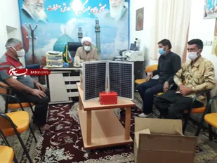 تحویل دو پنل خورشیدی به عشایر روستای خیج شاهرود