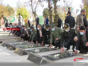 عطر افشانی قبور مطهر شهدای فارسان