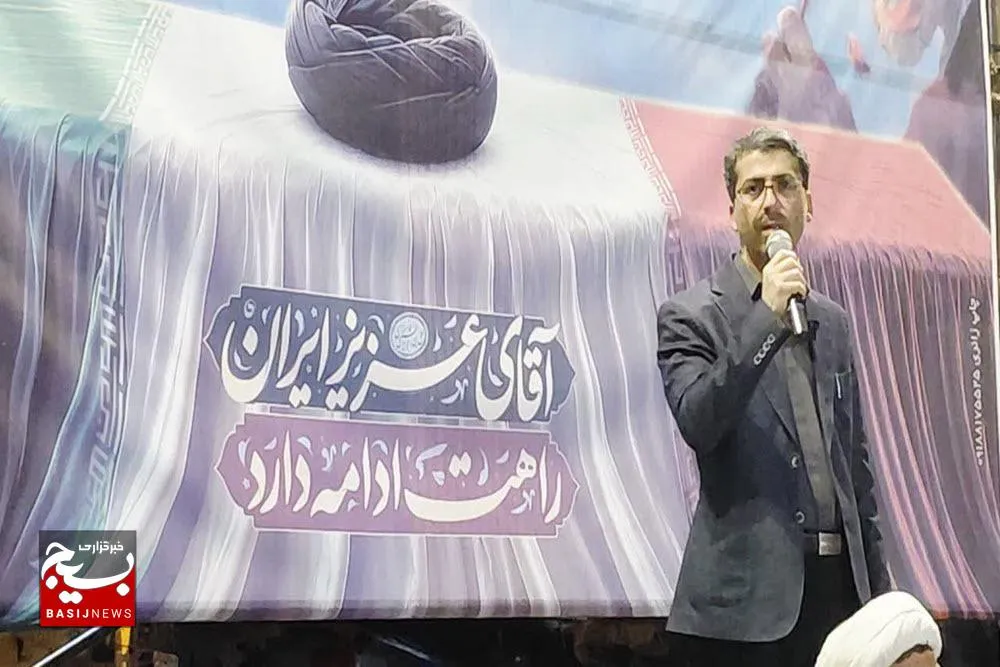 ناکامی راهبردهای دوگانه دشمن در برابر ملت ایران