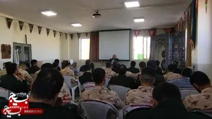 نشست سیاسی  و بصیرت افزایی در ناحیه بسیج برخوار