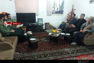 دیدار بسیجیان حوزه امام حسین(ع) ملایر با خانواده شهدا