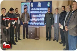 رونمایی از تابلوی جدید پایگاه مقاومت بسیج شهید میرحسینی