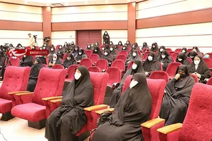 نشست بصیرتی سردار حیدرنیا با خواهران سپاه استان البرز به مناسبت روز قدس