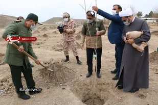 برگزاری اختتامیه جنگل کاری ۱۵۰ هکتاری در لشکر ۱۰ حضرت سیدالشهداء(ع)