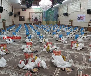 توزیع بسته معیشتی توسط گردان 123 امام حسین (ع)