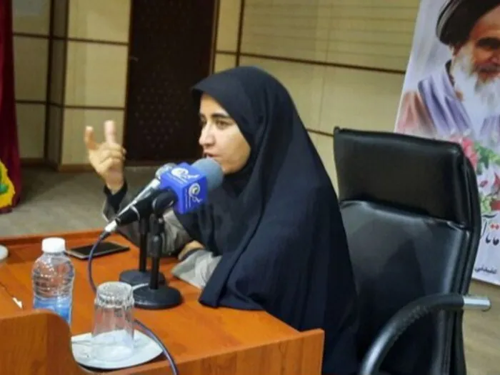 دشمن با تمام وجود برای تخریب ساختارها به میدان آمده است