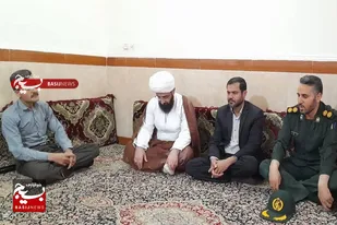 دیدار مسئولین شهرستان فامنین با خانواده شهید ساجدی