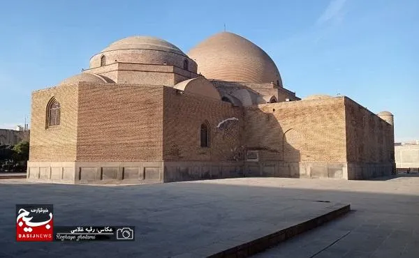 مسجد کبود و نمایشگاه تربت سیدالشهدا(ع)