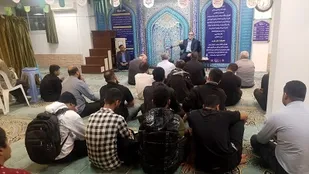 نشست بصیرتی و روشنگری ویژه دهه مبارک فجر در کیش