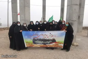 همایش پیاده روی و گلباران بانوان پایگاه نرجس خاتون (س) شهرستان سرخه برگزار شد