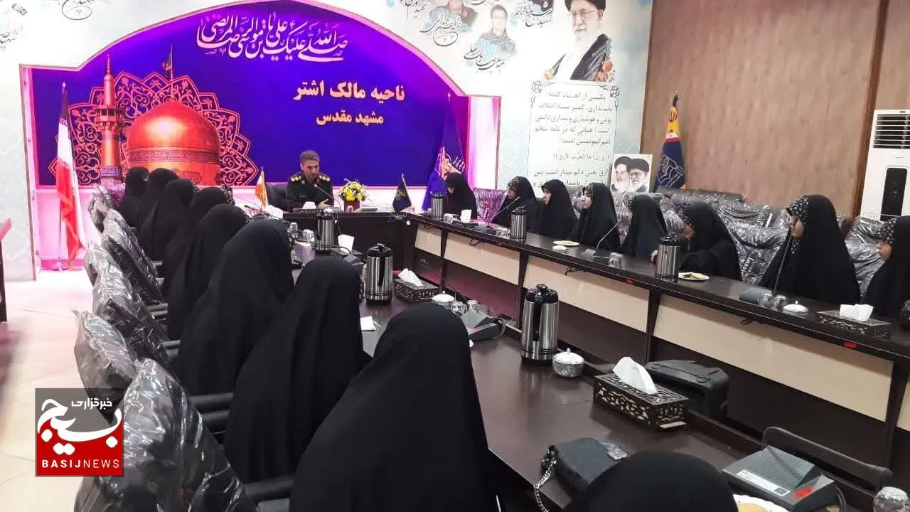   ایثار و اخلاص و مجاهدت، راه صحیح ادامه‌دادن انقلاب
