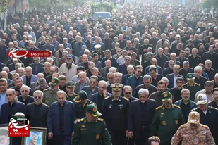 مراسم تشییع پیکر ۷ شهید گمنام در رشت