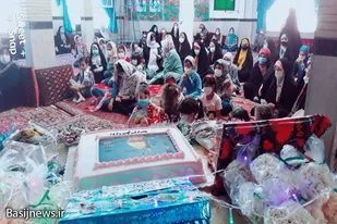 برگزاری جشن دهه کرامت در پایگاه&zwnj;های حوزه شهیده سمیه همدان
