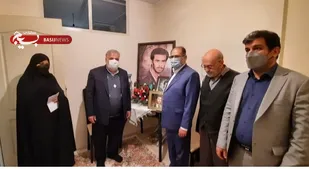 دیدار مسئولان بنیاد شهید با خانواده شهید سالک اصفهانی