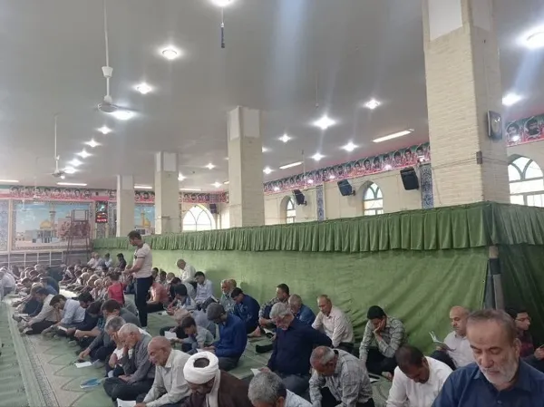 حضور پایوران، بسیجیان و نیروهای وظیفه در دعای پر فیض عرفه