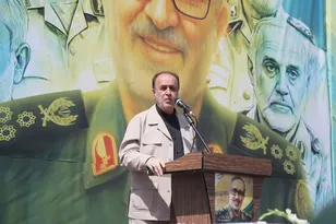 شهید شادمانی مالک‌اشتر این زمان است/ ملت ایران در برابر نظام سلطه ایستاده‌اند