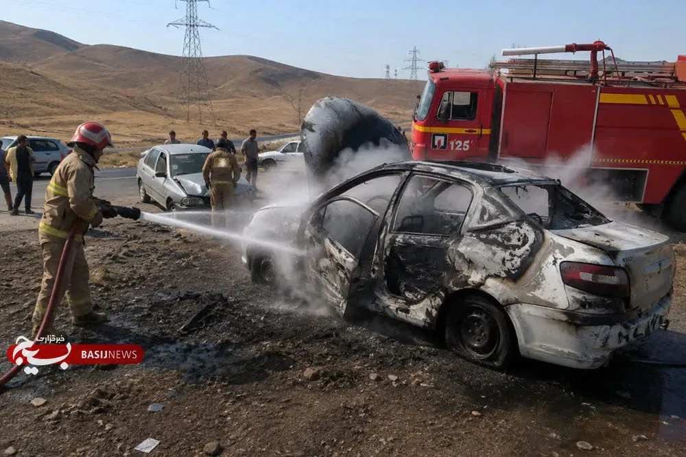 دو مصدوم در پی تصادف و آتشسوزی در محور ملایر-شریفآباد دو مصدوم در پی تصادف و آتشسوزی در محور ملایر-شریفآباد