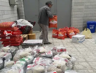 اهدای جهیزیه و توزیع بسته های حمایتی بین افراد بی بضاعت شهر تهران