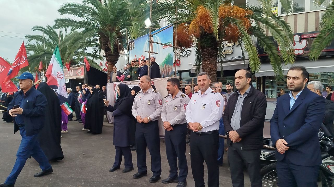 رزمایش گردانهای امنیتی با هدف نمایش آمادگی دفاعی در بندر کیاشهر برگزار شد رزمایش گردانهای امنیتی با هدف نمایش آمادگی دفاعی در بندر کیاشهر برگزار شد