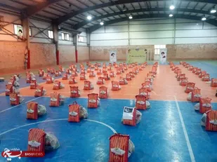 توزیع 1000 بسته ی معیشتی بین خانواده های آبرومند