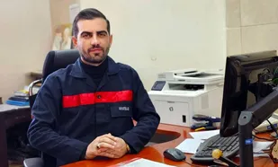 کار کردن کارگران صنایع در دمای بالا باعث افتخار مردم است