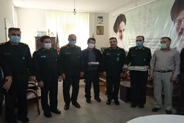 رونمائی از کارت ایثار رزمندگان در شهرستان کازرون