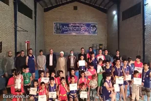 کسب مقام اول تیمی بسیجیان پایگاه شهید عزیزی ملایر در مسابقات ووشو