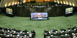 موافقت با همسان&zwnj;سازی حقوق لشکری و کشوری