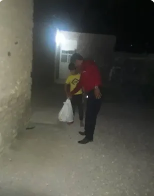 بازدید از ۵ خانواده کم برخوردار و توزیع ۱۰ بسته معیشتی در روستای سطوه شاهرود