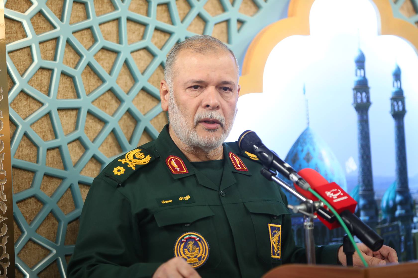 سردار جمیری: مداحان در تقویت روحیه و انسجام اجتماعی نقش اثرگذاری دارند سردار جمیری: مداحان در تقویت روحیه و انسجام اجتماعی نقش اثرگذاری دارند