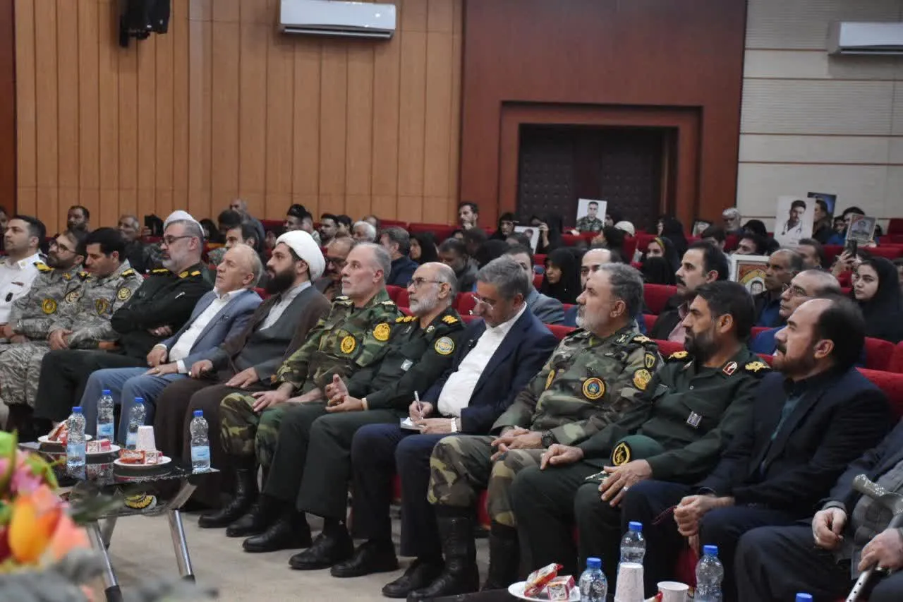 تجلیل از حماسه سازان جنگ رمضان در یادواره شهدای جنگ رمضان و جنگ 12روزه 