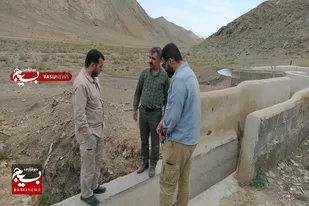 فرمانده نیروی مقاومت بسیج ناحیه سرخه از حمام ضد کنه در افتر بازدید کرد