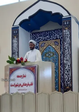 نقش اساسی  روحانیت در دفاع مقدس تقویت روحیه معنوی رزمندگان بود