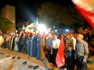 حماسه‌خوانی و تجلیل از ایثارگران در قرار شبانه مه‌ولات