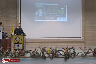 دانش&zwnj;آموزان جای خالی شهدای عرصه علم را پر کنند