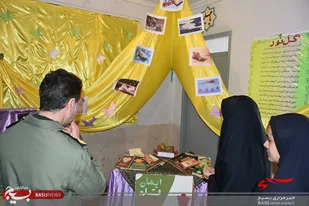 بازدید فرمانده سپاه نهاوند از نمایشگاه آموزشگاه فاطمة الزهرا(س)