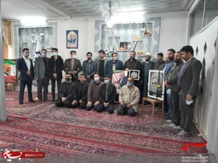 دیدار اصحاب رسانه با خانواده شهید فخری زاده در قم