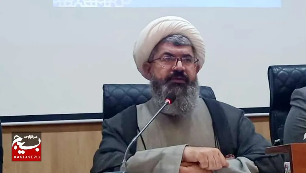 جوانان، مورد اعتماد امام خمینی(ره) بودند/نسل جوان، یاد امام راحل را زنده نگه دارند/زنده نگه داشتن یاد امام، زنده نگه داشتن هویت اسلامی است