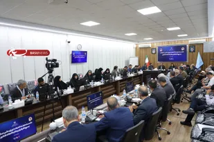 نشست تخصصی هیئت اندیشه&zwnj; ورزی سازمان بسیج کارگران و کارخانجات کشور با محوریت هم اندیشی و تبادل نظر پیرامون مسائل مهم جامعه کار و تولید برگزار گردید.