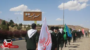 کاروان دو امدادی عاشقان حسینی، زائران خمینی در گلپایگان/فیلم